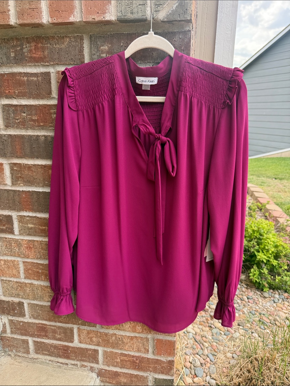 Calvin Klein Ladies 1X Raspberry Tie-Neck Long cuffed Sleeve Blouse